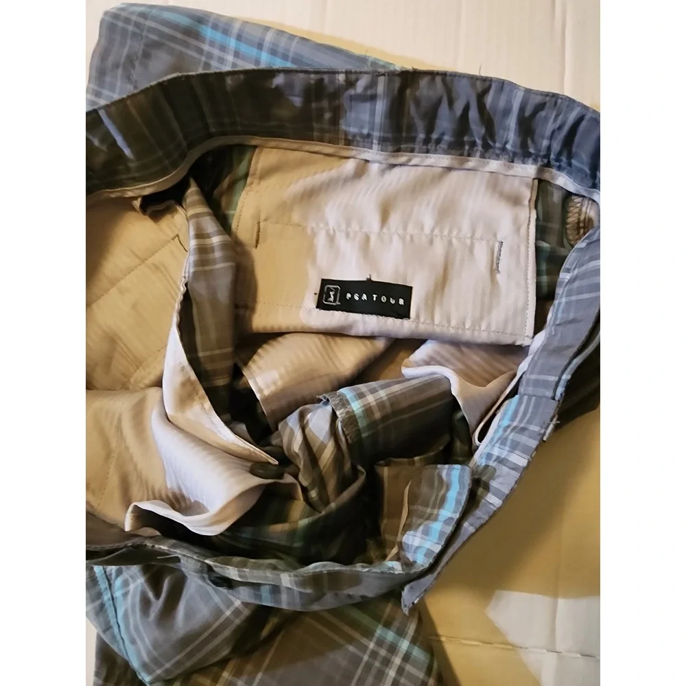 Men's PGA Tour Golf Shorts Size 32/med, Plaid Pattern